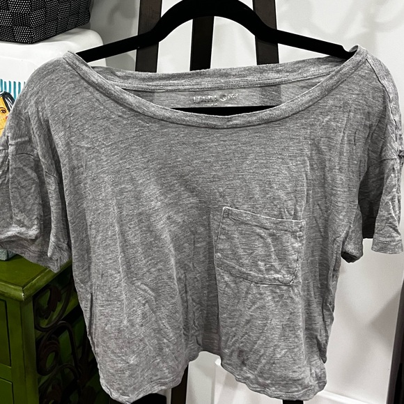 Size small off the shoulder gray crop top - Picture 1 of 3